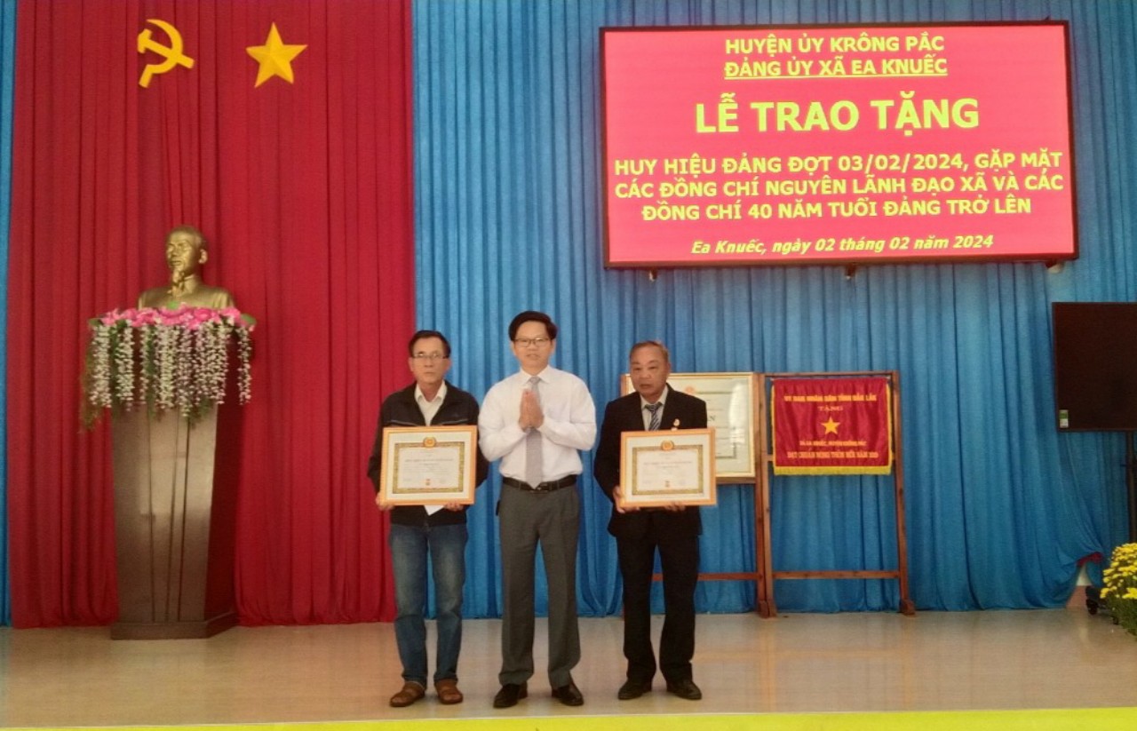 Tài 4 (2)